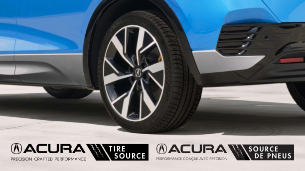 Gros plan moyen d'une roue sur un ZDX bleu.